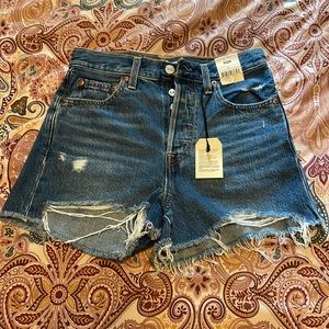 NWT levis ribcage button fly shorts